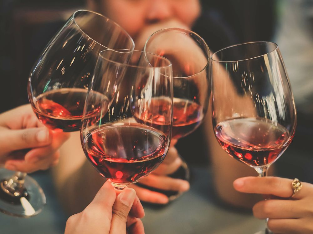 5 Common Wine Myths Debunked